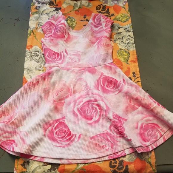 EUC children's place, rose pattern dress - Picture 2 of 3